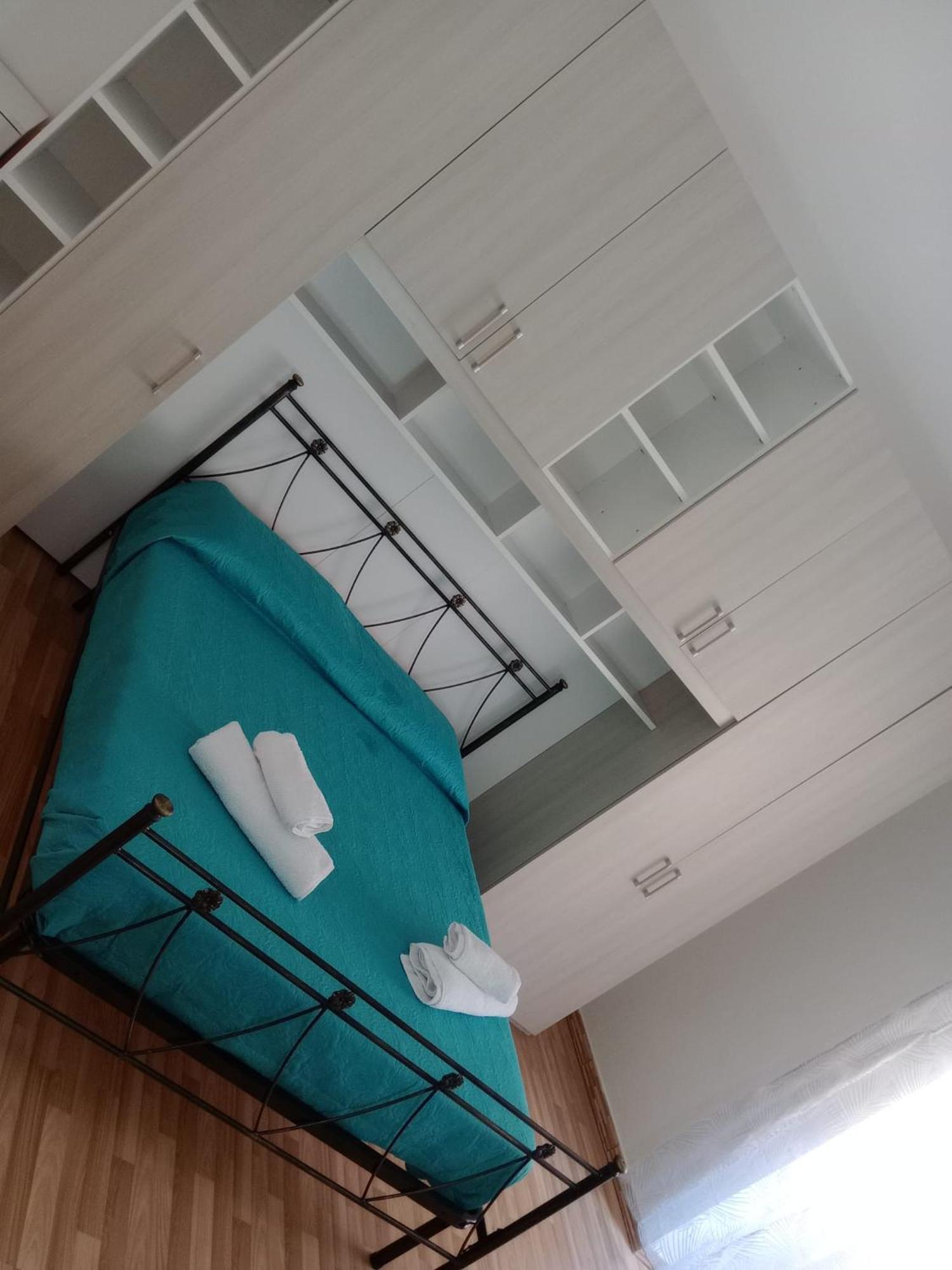 Sweet Home Tra I Due Mari Taranto Exterior photo